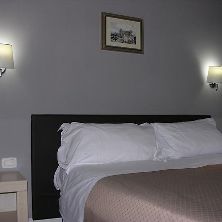Roma Rooms Colosseum Exteriör bild