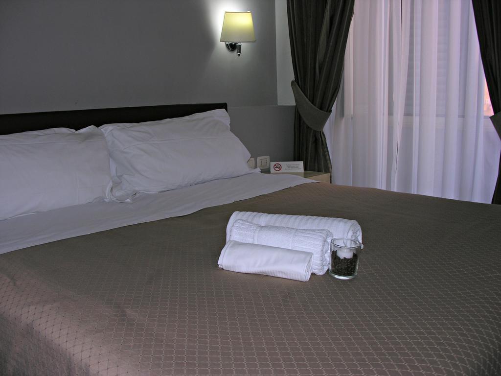 Roma Rooms Colosseum Exteriör bild